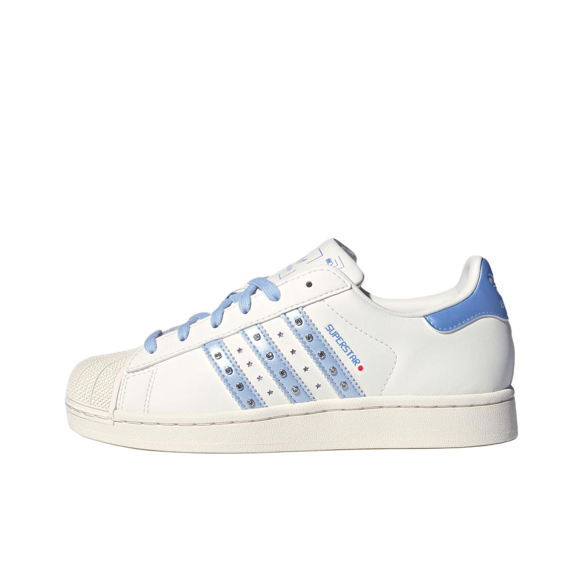 أحذية سكيت بورد نسائية من أديد - مراجعة Adidas Shoes Superstar وسعره