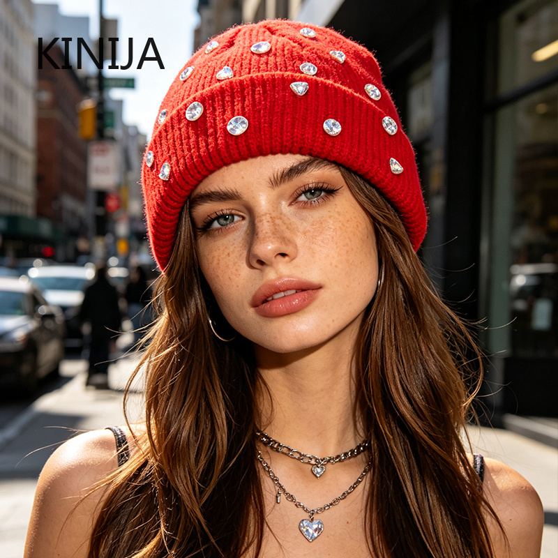 قبعة شتوية محبوكة للنساء مزينة - مراجعة Beanie Cuffed Knit وسعره