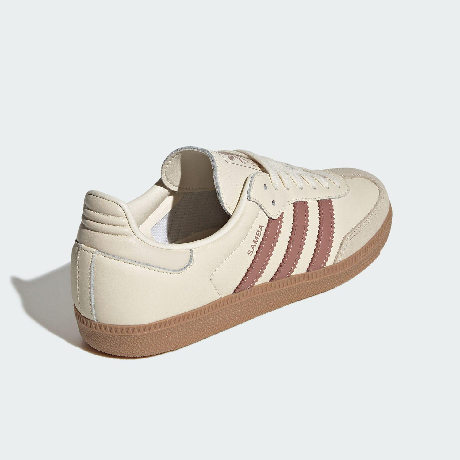 حذاء رياضي نسائي منخفض الارتفا - مراجعة Adidas Shoes Samba وسعره